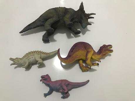 Dinosaury nové,