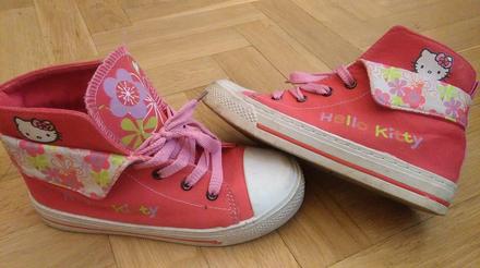 Hello kitty prechodne tramky, 32