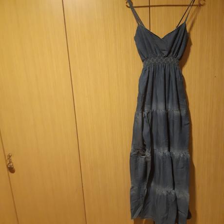 Dámske  dlhé saty, s