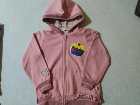 Krásny svetrík, 98