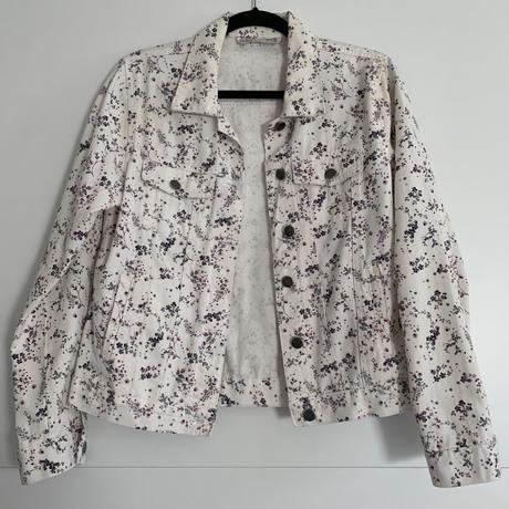 Denimová bunda so vzorom kvetov, 38