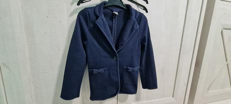 Svetríky a sačká, 122–134