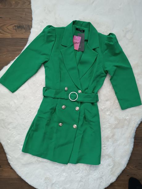 Nové mini šaty, 40 / l