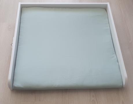 Prebaľovavi pult na komodu+podložka,