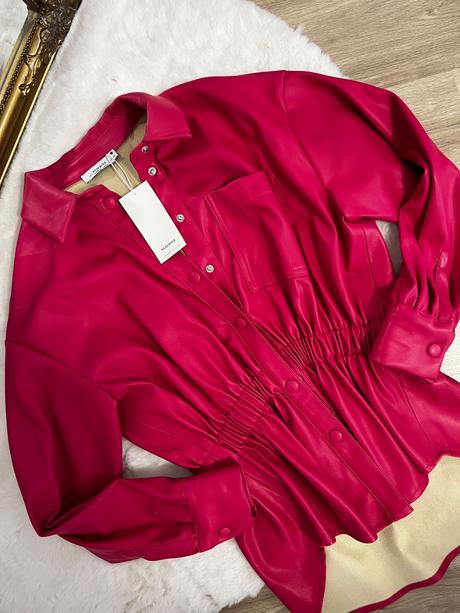 Košela, reserved,xs