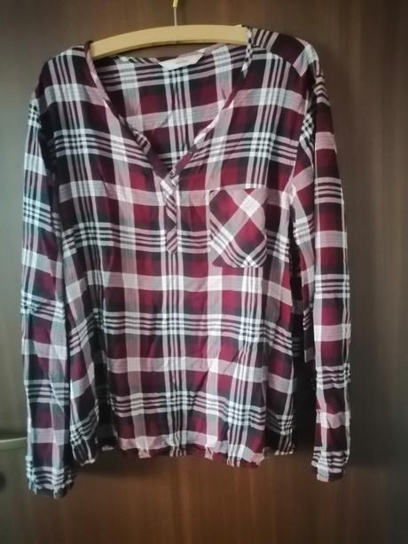 Predám blúzky, 44
