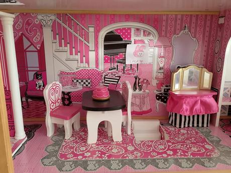 Drevený domček pre babiky, 