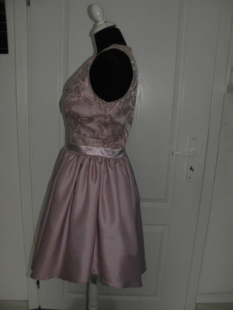 Spoločenske šatičky, 38