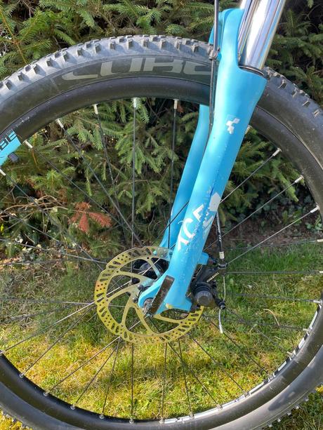 Horský bicykel cube access ws, 28