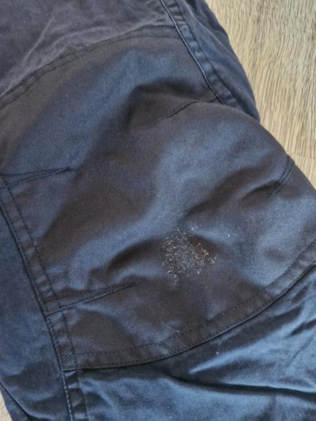 Športové nohavice, 152