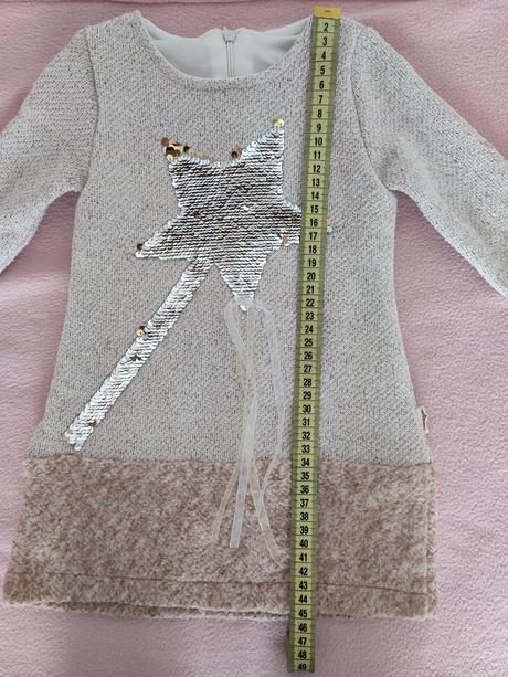 Šaty s dlhým rukávom, 92