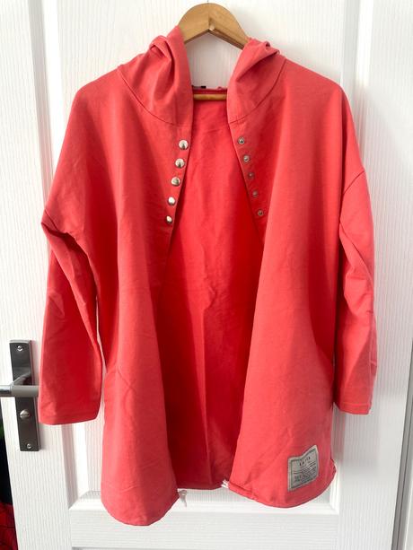 Koralová tunika s kapucňou  la pia, 