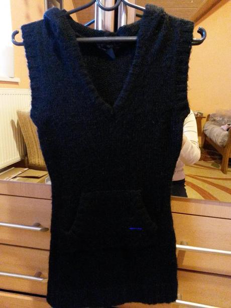 Vesta s kapucnou a vreckami y.d., 152