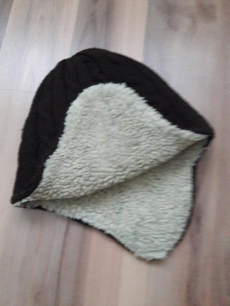 Teplučká čiapočka 122, 122