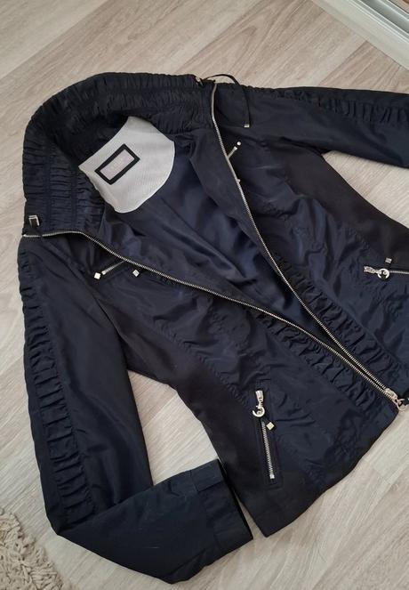 Bundička dámska, c&a,38