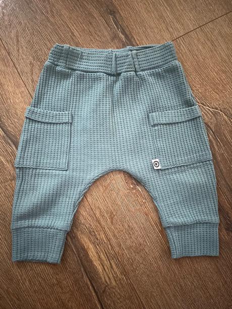 Nohavice pre bábätko, 62