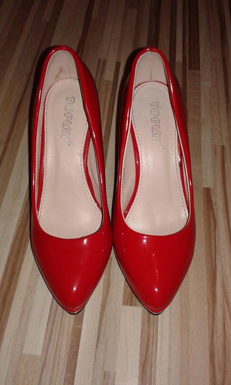 Červené lodičky, 36