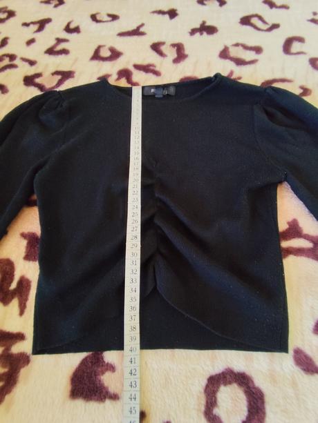 Čierny crop top missguided, veľ.38, pekne sedí, 38
