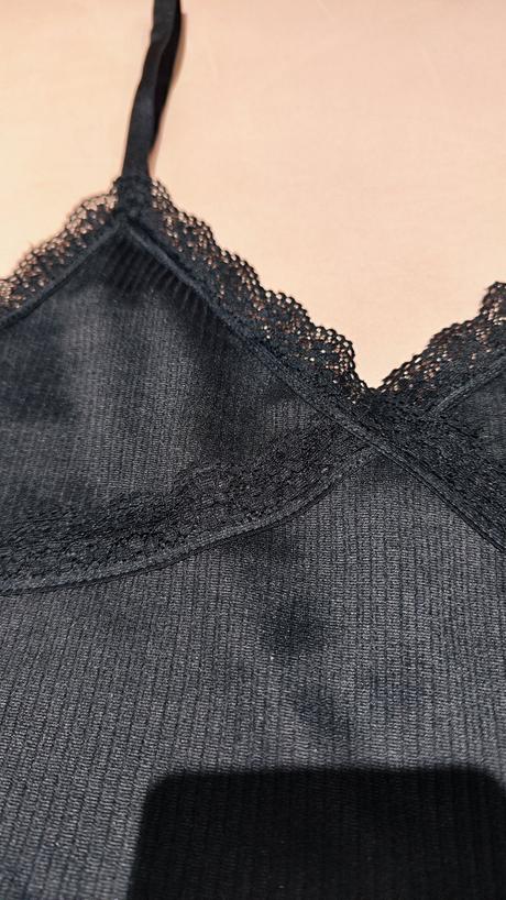 Crop tielko s čipkou, h&m,xs