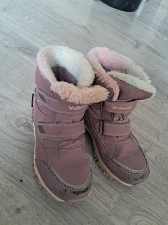 Darujem zimné topanky na donosenie, 33