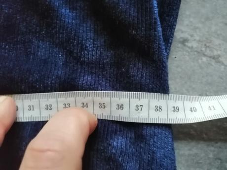 Zamatové nocovomodré šaty beloved vs-m,pruž.,jemné, m