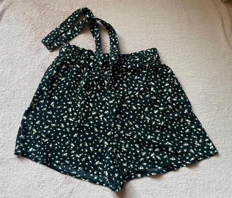 Sukničkové kraťasy., h&m,34