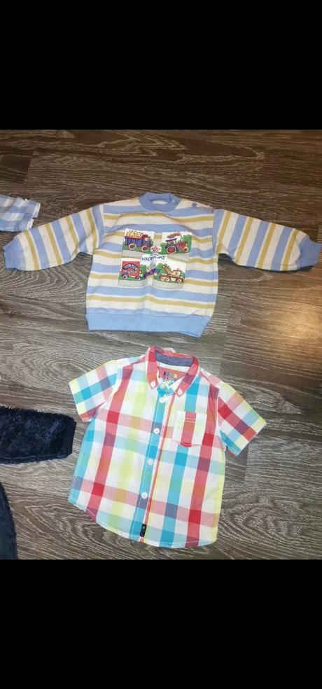 Mikiny a kosela č. 74, 74