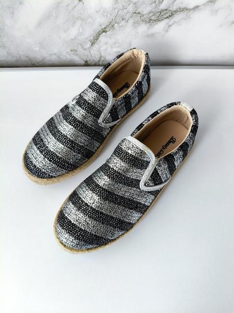Espadrilky strieborno-čierne, 37