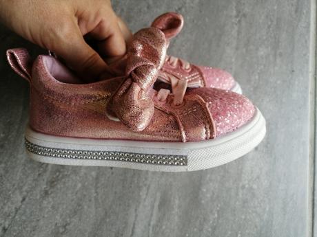 Tenisky s mašličkou, v25, vd 15,5 cm max, 25