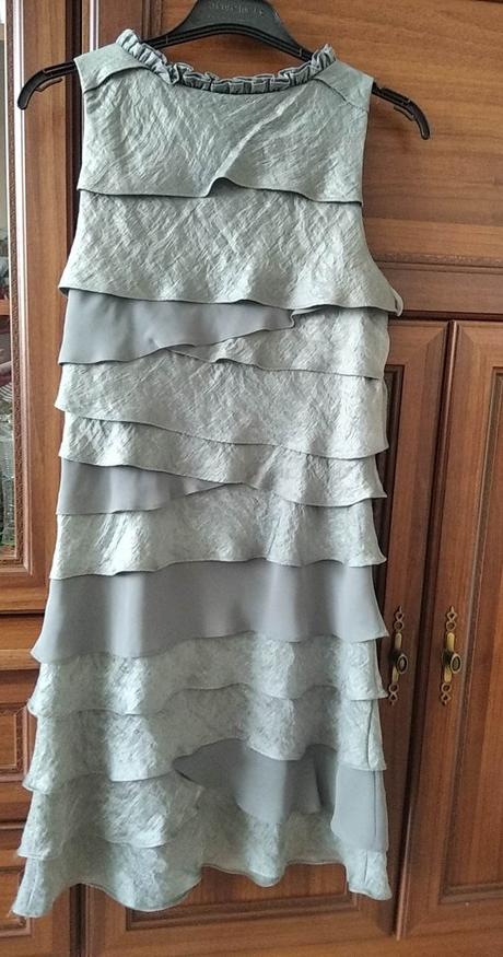 Príležitostné šatky, 152