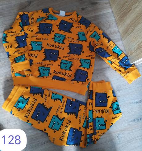 Teplakova súprava, 128