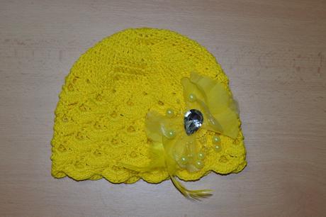 Háčkovaná čiapočka s kvetom, <50 - 158