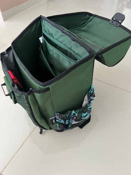 Chlapčenská aktovka pre 1.a2 ročník, 