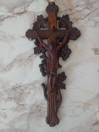 Drevený križ na stenu, 
