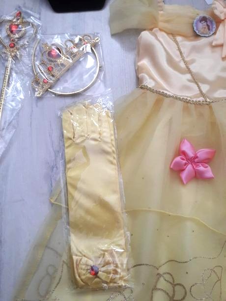 Bella šaty / kostým z kráska a zviera 104, 