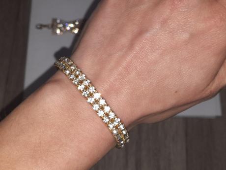 Dámske a dievčenské náramky,