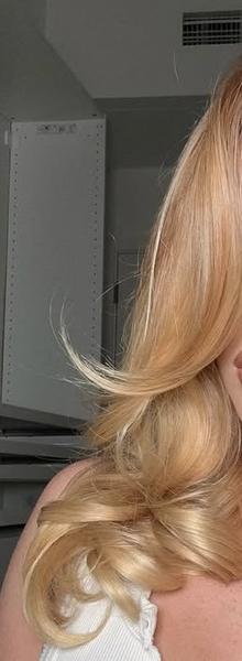 Ako získať zlatú blond odtieň bez permanentnej farby?