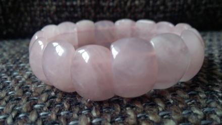 Náramok z ruženínu, 