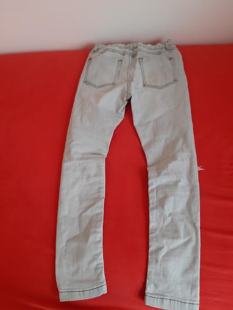 Dievčenské rifle, river island,152