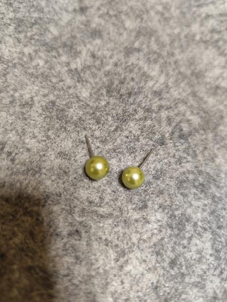 Nausnicky so zelenou perlickou, 