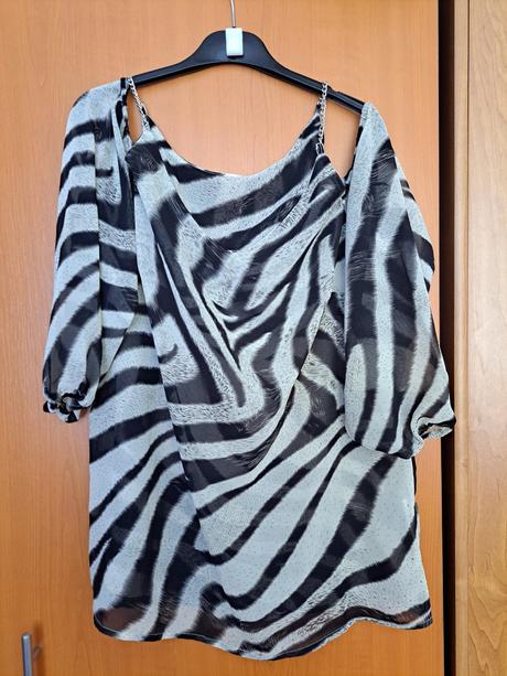 Zaujímavý top, new yorker,m