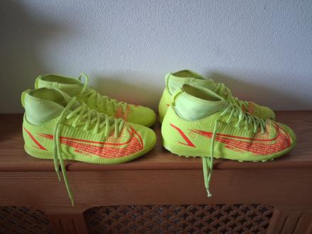 Halovky a turfy rovnaké cislo nike mercurial, nike,37