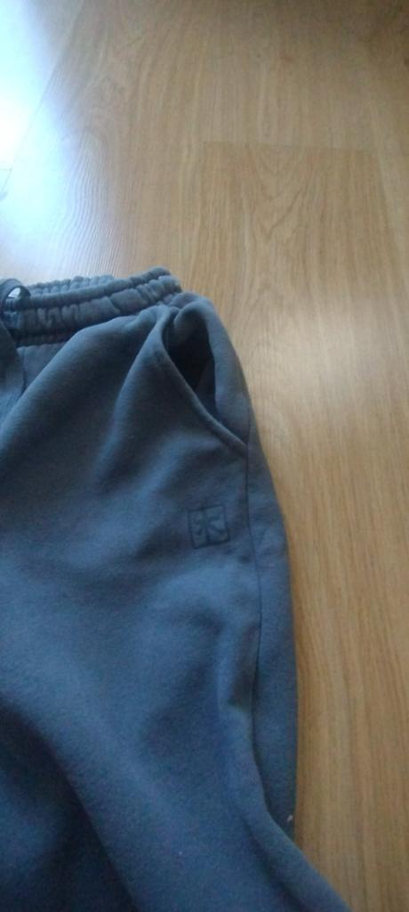 Teple teplaky, reserved,152