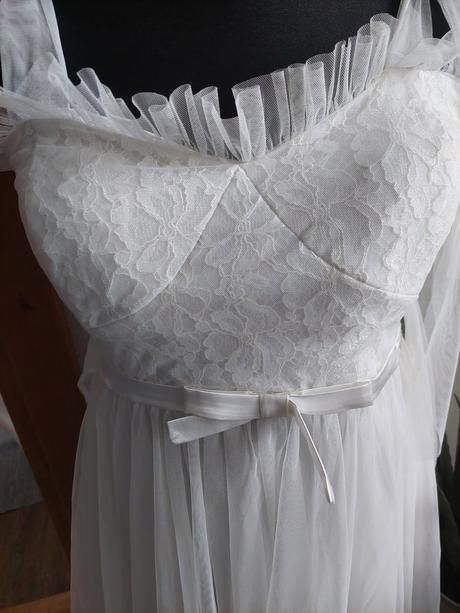 Šaty na venček č.38, 38