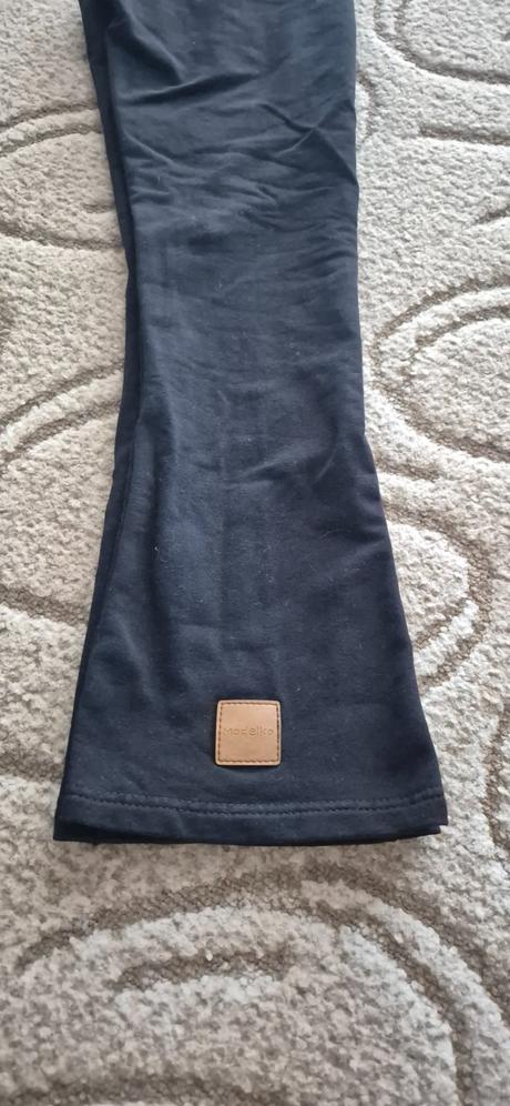 Zvonové legínky, modelko,140