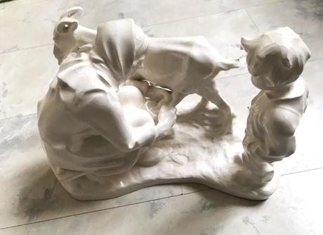 Starožitné masívne sošky 2 ks, 