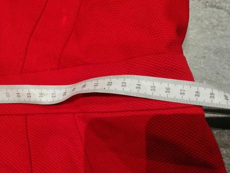 Červené puzdrové šaty mas, marks & spencer,38