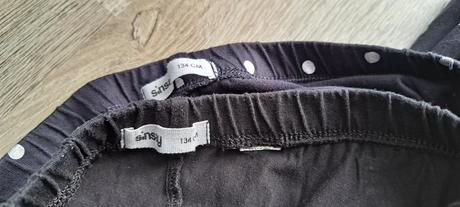 Leginy - 2ks 128/134, sinsay,128