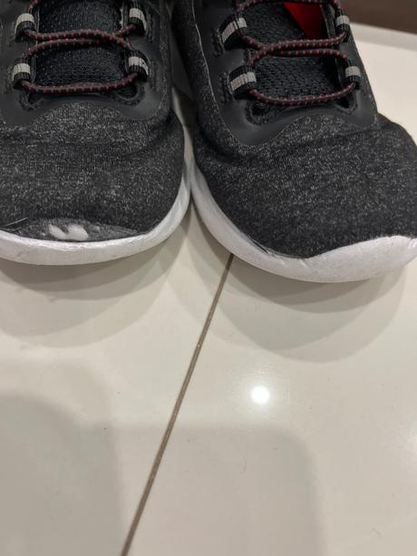 Tenisky č. 33, champion,33