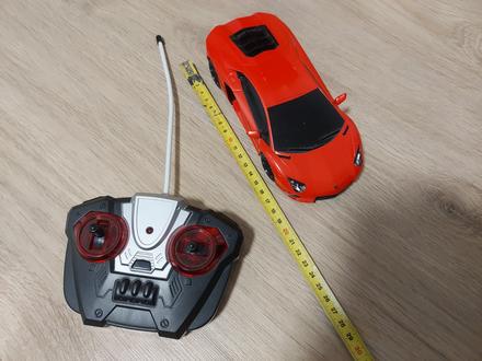 Lamborghini na diaľkové ovládanie, 